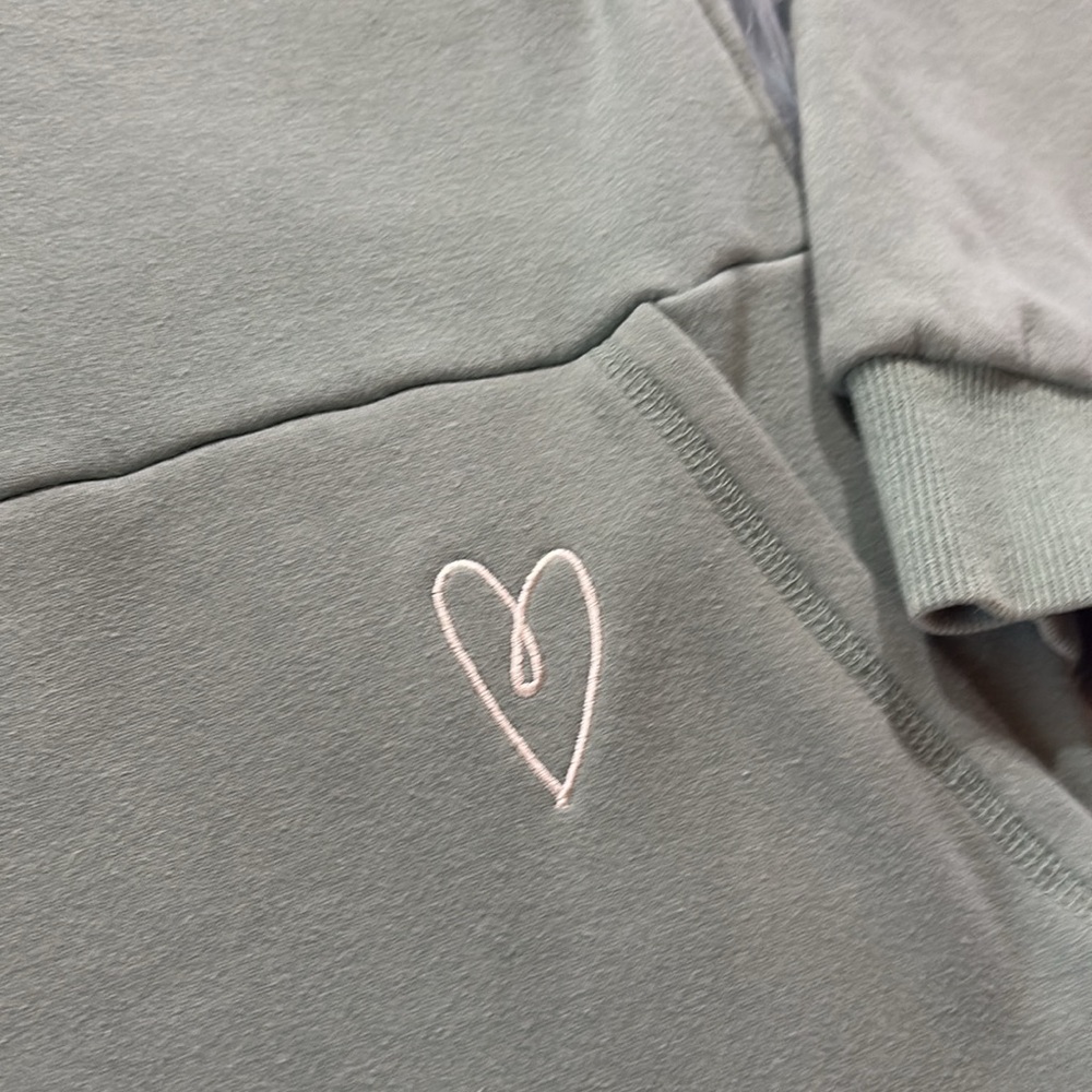 Latched Mama harbor snap pullover Sage Green with Heart Detail - Picture 7 of 10
